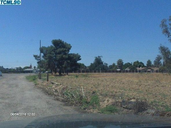 11741 11th Ave, Hanford, CA 93230